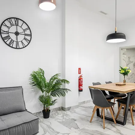Ruzafa Market, 2 Rooms, 5 Pax,wifi Acterrace 5 Pax * Valence